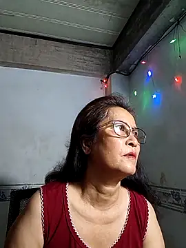 Snapshot of phnz chatting on April 19, 2026, 9:50 pm phnz online show from April 19, 2026, 9:50 pm