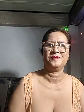 Snapshot of phnz chatting on March 7, 2026, 8:14 pm phnz online show from March 7, 2026, 8:14 pm