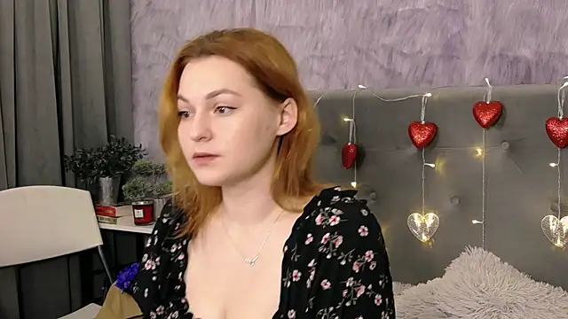 Snapshot of DemiLeaf chatting on February 14, 2025, 6:45 am DemiLeaf online show from February 14, 2025, 6:45 am