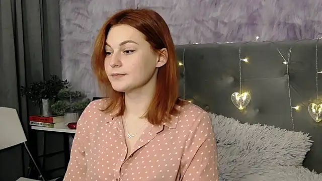 Snapshot of DemiLeaf chatting on March 2, 2025, 4:03 pm DemiLeaf online show from March 2, 2025, 4:03 pm