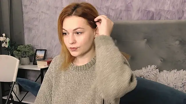 Snapshot of DemiLeaf chatting on February 5, 2025, 9:04 am DemiLeaf online show from February 5, 2025, 9:04 am