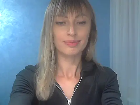 Snapshot of EffectMaya chatting on October 8, 2025, 3:24 pm EffectMaya online show from October 8, 2025, 3:24 pm