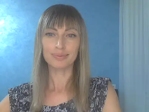 Snapshot of EffectMaya chatting on September 22, 2025, 4:02 pm EffectMaya online show from September 22, 2025, 4:02 pm