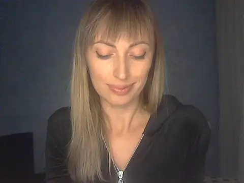 EffectMaya online show from January 11, 2026, 6:04 pm