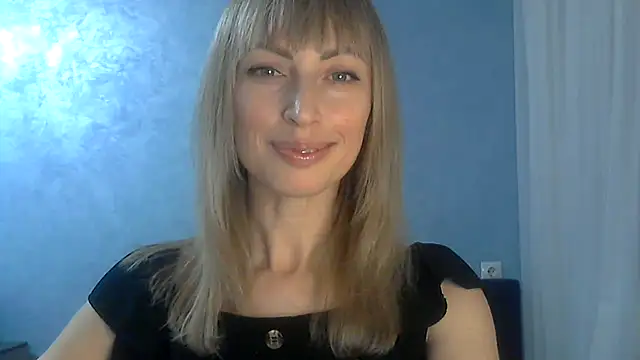 Snapshot of EffectMaya chatting on March 19, 2025, 6:44 pm EffectMaya online show from March 19, 2025, 6:44 pm