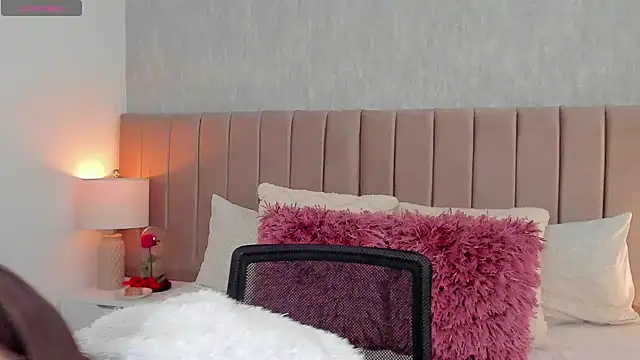 Snapshot of Victoria_romanox chatting on March 20, 2025, 6:09 pm Victoria romanox online show from March 20, 2025, 6:09 pm