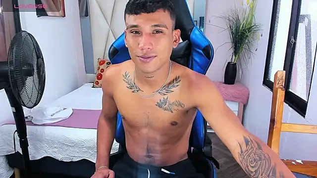 Snapshot of Backsex_boy chatting on February 26, 2025, 7:21 pm Backsex boy online show from February 26, 2025, 7:21 pm