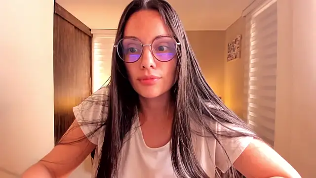 anabel 025 online show from March 4, 2025, 7:01 pm