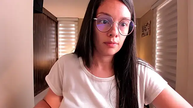 anabel 025 online show from March 14, 2025, 4:09 pm