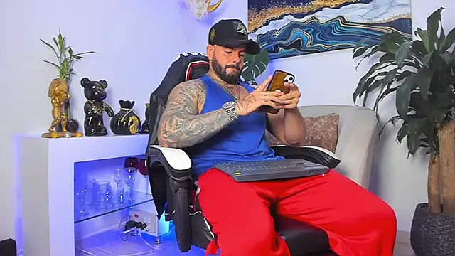 Snapshot of Johnnygrayson1 chatting on February 19, 2026, 1:13 am Johnnygrayson1 online show from February 19, 2026, 1:13 am