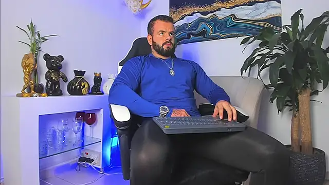 Snapshot of Johnnygrayson1 chatting on February 13, 2026, 9:48 pm Johnnygrayson1 online show from February 13, 2026, 9:48 pm