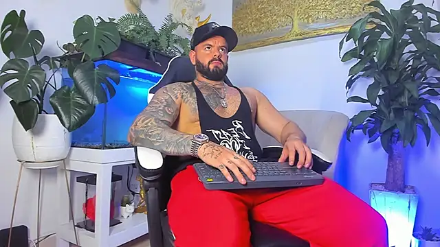 Snapshot of Johnnygrayson1 chatting on February 24, 2026, 12:44 am Johnnygrayson1 online show from February 24, 2026, 12:44 am