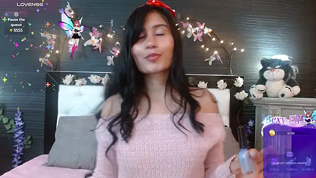 Snapshot of NayeCloud chatting on March 7, 2025, 3:40 am NayeCloud online show from March 7, 2025, 3:40 am