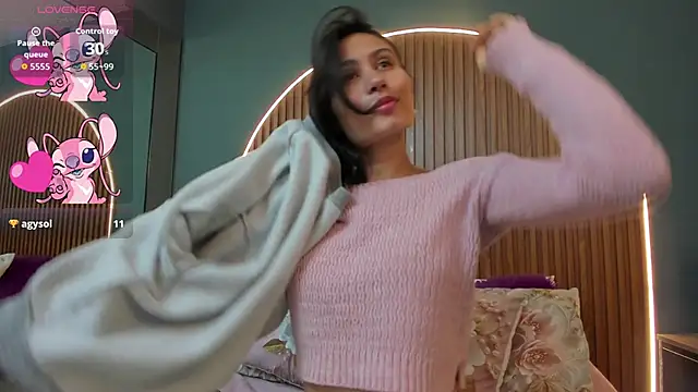 Snapshot of NayeCloud chatting on September 16, 2025, 3:29 am NayeCloud online show from September 16, 2025, 3:29 am