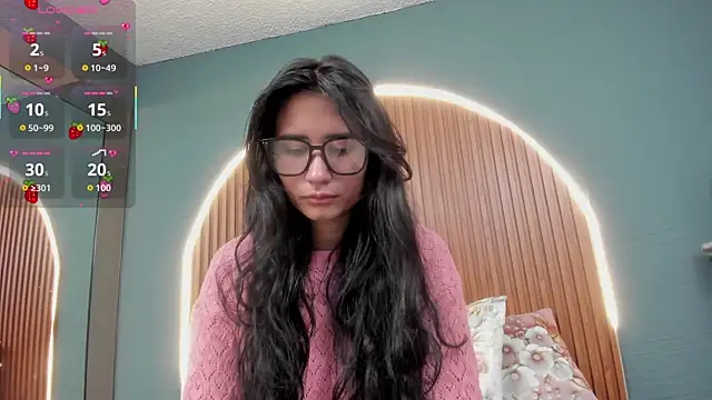 Snapshot of NayeCloud chatting on November 27, 2025, 3:40 am NayeCloud online show from November 27, 2025, 3:40 am