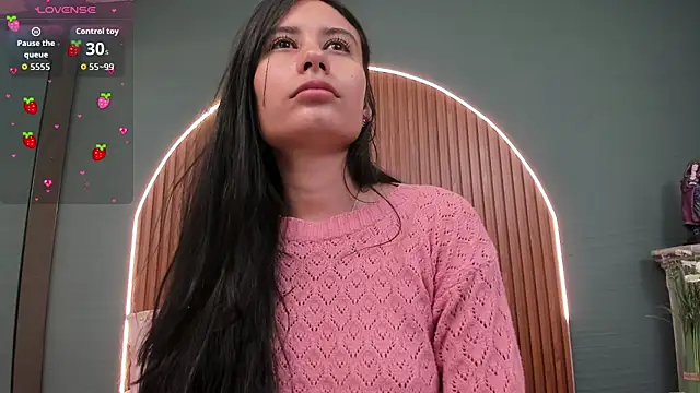 Snapshot of NayeCloud chatting on November 8, 2025, 3:32 am NayeCloud online show from November 8, 2025, 3:32 am