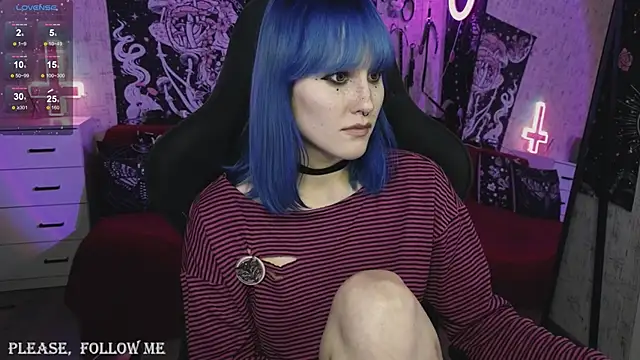 Snapshot of little_Elika chatting on December 7, 2024, 4:04 am little Elika online show from December 7, 2024, 4:04 am