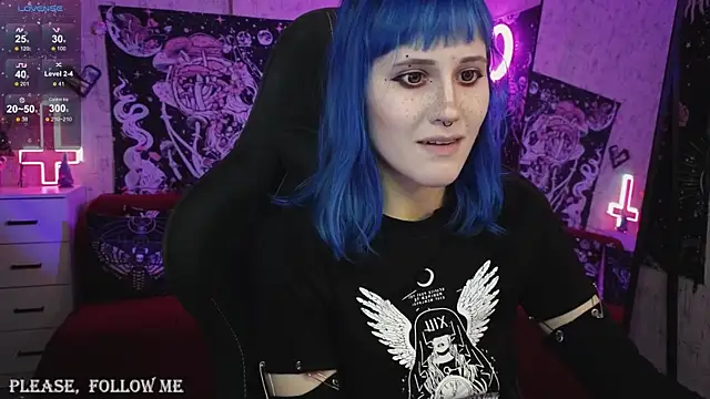 Snapshot of little_Elika chatting on January 12, 2025, 11:04 pm little Elika online show from January 12, 2025, 11:04 pm