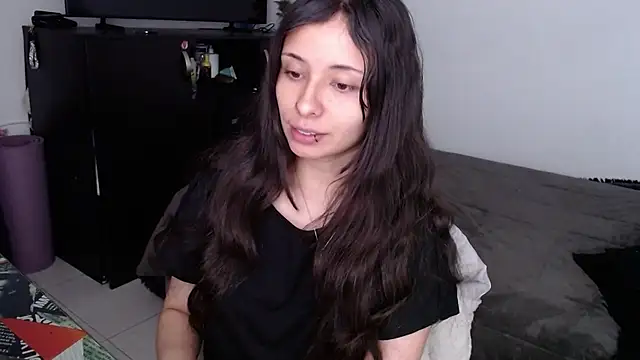 alice live1 online show from September 19, 2025, 1:04 pm