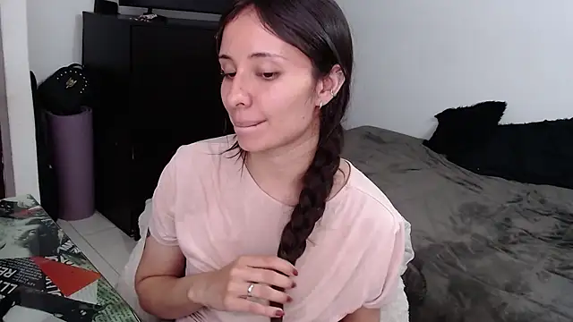 alice live1 online show from September 11, 2025, 2:39 pm