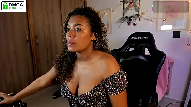 aleja montiel   online show from December 14, 2025, 1:17 pm