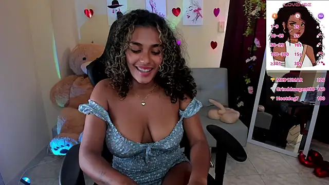 aleja montiel   online show from March 7, 2025, 7:05 pm