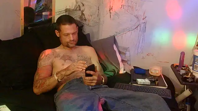 TheOneYouLove69 online show from May 4, 2026, 1:09 am