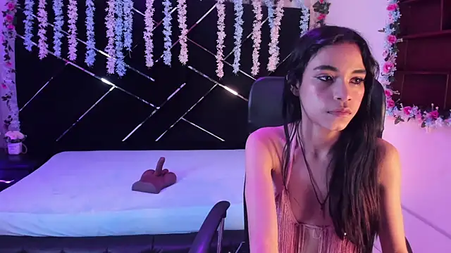 Jasmin Skinny online show from September 19, 2025, 2:26 am