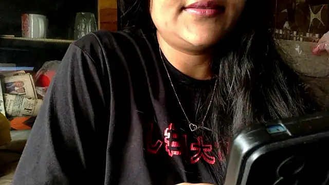 HaaniKaur online show from June 11, 2026, 5:04 am