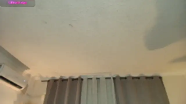 Isaa Coleman  online show from October 3, 2025, 9:27 pm