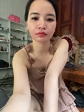 LiLi-Kirix99 online show from May 30, 2026, 7:58 am