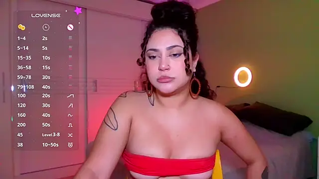 ann4montez  online show from November 7, 2025, 1:04 pm