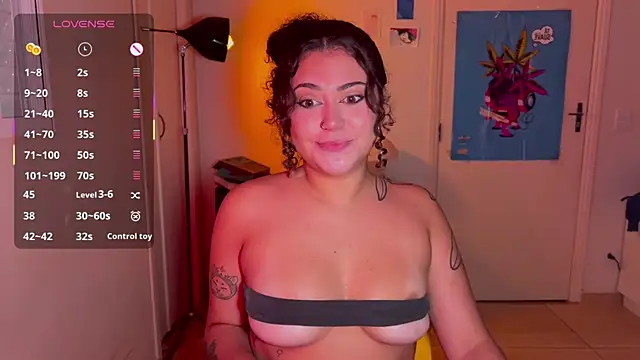 Snapshot of ann4montez_ chatting on May 28, 2026, 8:33 am ann4montez online show from May 28, 2026, 8:33 am