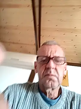 Freddy1962 online show from December 15, 2024, 5:23 am