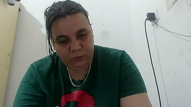 Snapshot of VixenBya chatting on May 27, 2026, 7:38 am VixenBya online show from May 27, 2026, 7:38 am