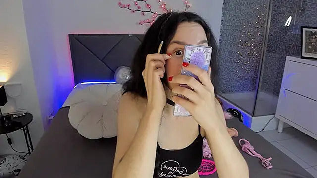 Snapshot of CassieEvans chatting on November 28, 2025, 6:46 am CassieEvans online show from November 28, 2025, 6:46 am