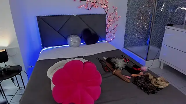 Snapshot of CassieEvans chatting on October 3, 2025, 5:31 am CassieEvans online show from October 3, 2025, 5:31 am