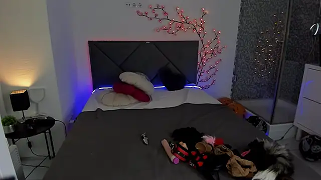 Snapshot of CassieEvans chatting on November 27, 2025, 6:36 am CassieEvans online show from November 27, 2025, 6:36 am