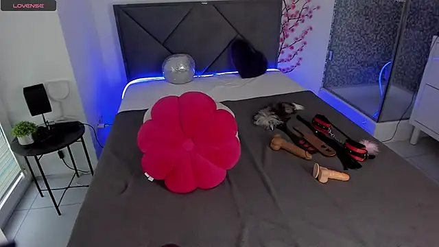 Snapshot of CassieEvans chatting on September 30, 2025, 5:35 am CassieEvans online show from September 30, 2025, 5:35 am