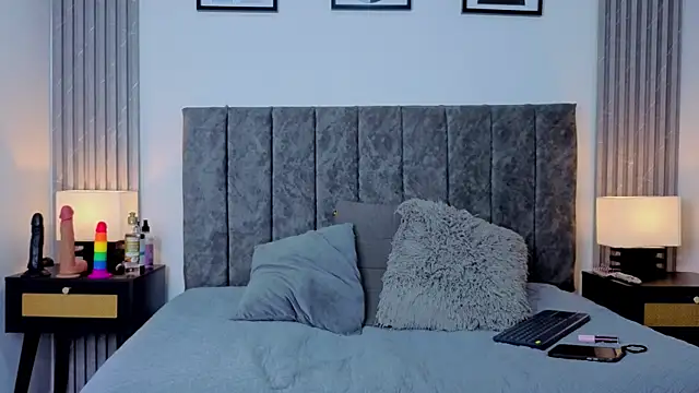 Ema Stone65 online show from October 14, 2025, 1:56 pm