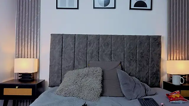 Ema Stone65 online show from October 18, 2025, 10:23 pm