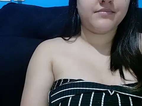 Snapshot of luckygirl111 chatting on November 5, 2025, 4:43 pm luckygirl111 online show from November 5, 2025, 4:43 pm