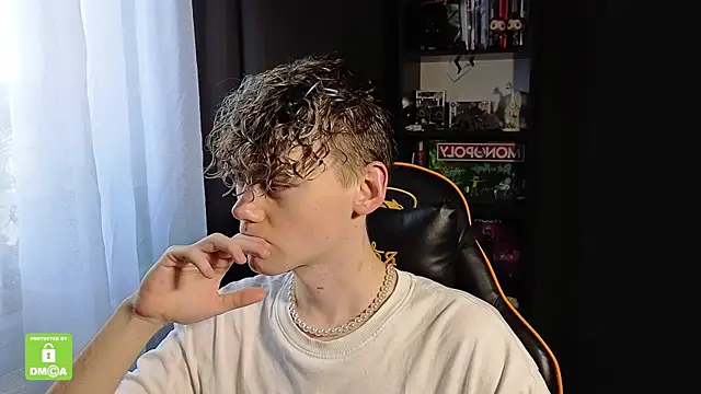 Keytaro online show from December 15, 2025, 11:16 am