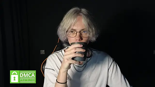 Snapshot of Keytaro chatting on May 9, 2026, 11:52 pm Keytaro online show from May 9, 2026, 11:52 pm