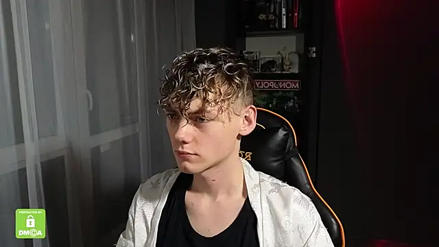 Snapshot of Keytaro chatting on November 10, 2025, 1:43 am Keytaro online show from November 10, 2025, 1:43 am