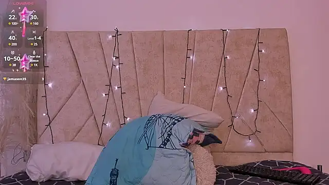 Kaela18 online show from December 28, 2024, 4:30 pm