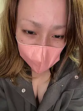 Snapshot of annna_annna_2024 chatting on May 11, 2026, 2:45 pm annna annna 2024 online show from May 11, 2026, 2:45 pm