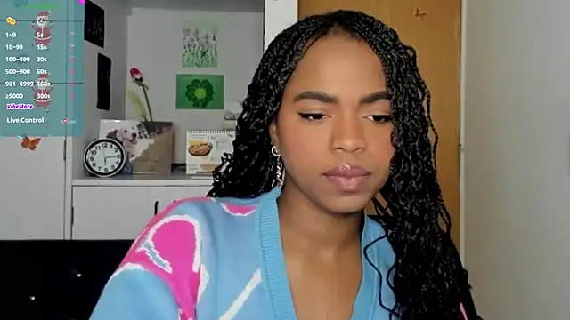 Snapshot of Marce_22 chatting on December 14, 2024, 11:12 pm Marce 22 online show from December 14, 2024, 11:12 pm