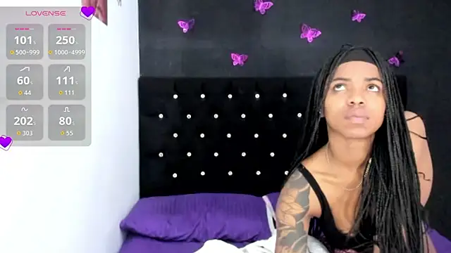 Snapshot of Marce_22 chatting on August 6, 2026, 5:52 pm Marce 22 online show from August 6, 2026, 5:52 pm