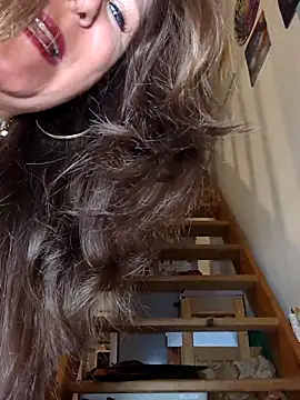 Snapshot of Candy-Desire chatting on February 10, 2026, 8:08 pm Candy-Desire online show from February 10, 2026, 8:08 pm